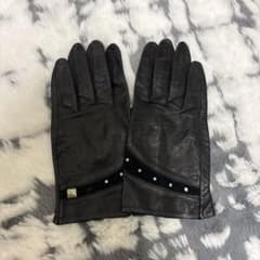 GIVENCHY ジバンシー レザーグローブ スタッズ付きのサムネイル