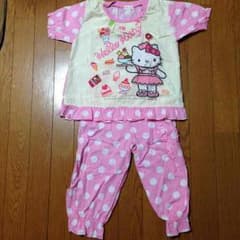キティパジャマ❤️100センチのサムネイル