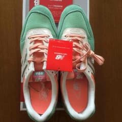 新品ニューバランスのサムネイル