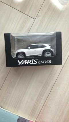 トヨタ ヤリスクロス プルバックカー 非売品のサムネイル