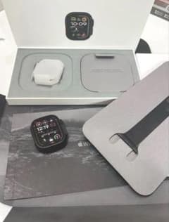 Apple Watch Ultra 2 ブラックチタニウム 本体 箱付 付属品付のサムネイル
