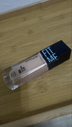 Maybelline Fit Me Matte + Poreless 112のサムネイル