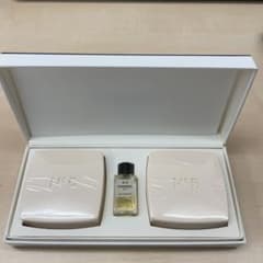 【麻里子様】CHANEL 香水と石鹸セットのサムネイル