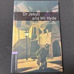 Dr Jekyll and Mr Hyde Oxford Bookwormsのサムネイル