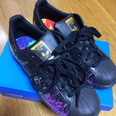 アディダスシューズ16200円→12500円のサムネイル