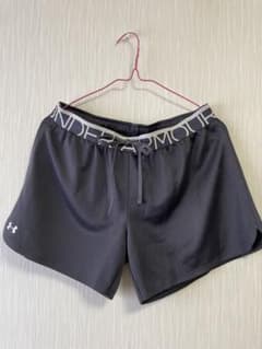 UNDER ARMOUR ハーフパンツ　LGのサムネイル