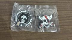 ワンピース 海賊旗 ピンバッジ 2種セットのサムネイル