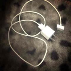 iPhone4s 純正充電器のサムネイル