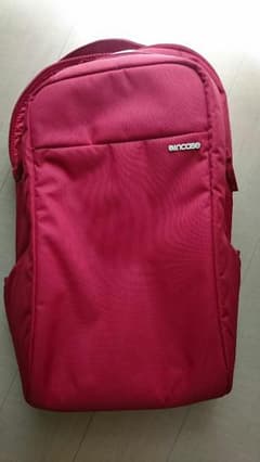 incase バックパックのサムネイル