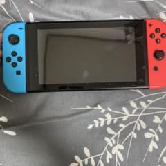 Nintendo Switch 本体 ネオンブルー ネオンレッドのサムネイル