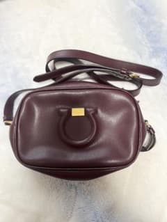 美品　Salvatore Ferragamo ショルダーバッグ ボルドーのサムネイル