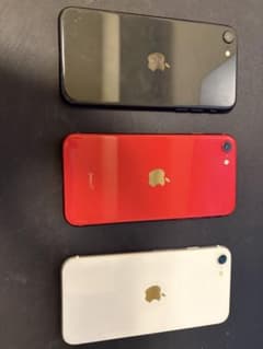 iPhone SE 第2世代 64GB 3台セット SIMフリー 初期化済みのサムネイル