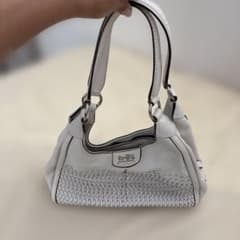 COACH ホワイト レザー 編み込み ショルダーバッグのサムネイル