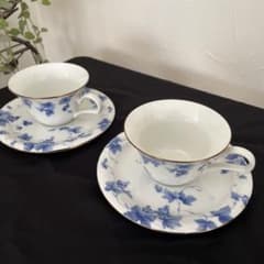 コーヒーカップ&ソーサーのサムネイル