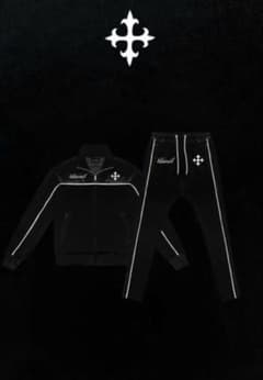 unveil ベロアセットアップ完売品値下げok unveil ベロアセットアップ完売品値下げok - メルカリ