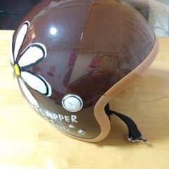 ヘルメットのサムネイル