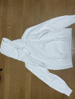 UNIQLOのパーカー    ユニクロのサムネイル