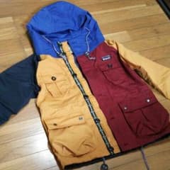 マウンテンパーカーのサムネイル