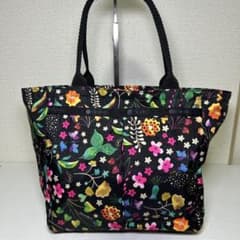 상태매우좋음 LeSportsac 레스포삭 토트 백 꽃무늬 블랙 경량