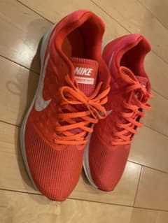 ナイキ(NIKE) ダウンシフター7のサムネイル