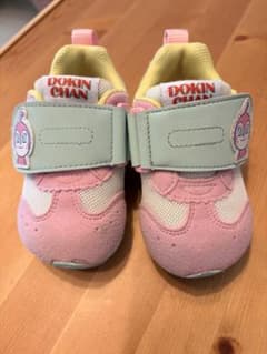 ドキンちゃん　スニーカー　13cm ムーンスター　アンパンマンミュージアム限定のサムネイル