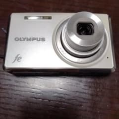 OLYMPUS FE コンパクトデジタルカメラ FE4030ホワイトのサムネイル