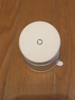 スマホホルダー白 車　マグネット吸着 真空式吸着 2WAY 回転式 K009のサムネイル