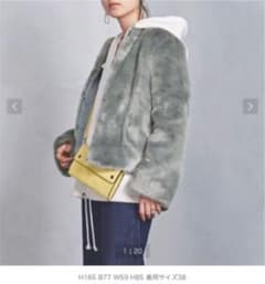 新品タグ付　UNITED ARROWS フェイクファーコート 31,900円のサムネイル