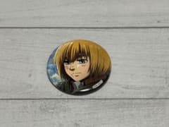 ※初期傷あり　進撃の巨人　アルミン　缶バッジのサムネイル