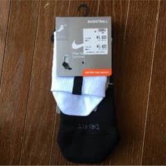 ナイキ 高性能ソックス 定価1512円！のサムネイル
