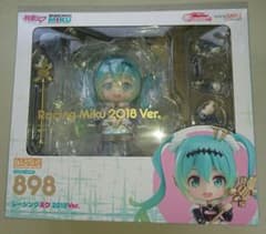 ねんどろいど レーシングミク 10周年のサムネイル