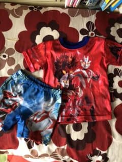 ウルトラマン　水着のサムネイル