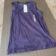 未使用タグ付き　UNIQLO+J タンクトップのサムネイル