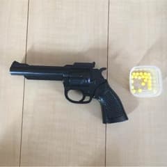 おもちゃ けん銃 鉄砲のサムネイル