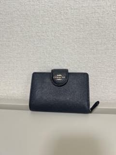 の*ん様 COACH 二つ折り財布 ネイビーのサムネイル