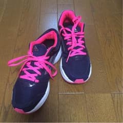 アディダスランニングシューズのサムネイル