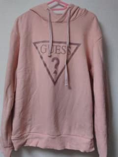GUESSのパーカー格安！送料無料！のサムネイル
