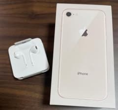 Apple iPhone8 ピンクゴールド 256GBのケース　純正イヤホンのサムネイル