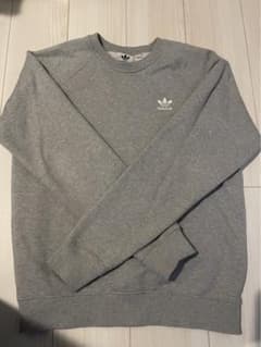 adidas グレー トレーナー Sサイズ IM4537 定価¥6699のサムネイル