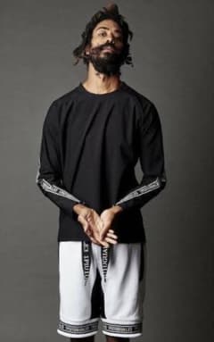 1PIU1UGUALE3 ロナウジーニョ　コラボ　ロングtシャツのサムネイル