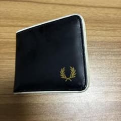 FRED PERRY 折り財布のサムネイル