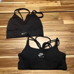 NIKE スポーツブラ　2点セットのサムネイル