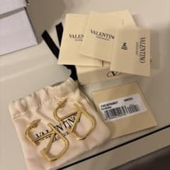 VALENTINO Vロゴ シグネチャー メタル ピアスのサムネイル