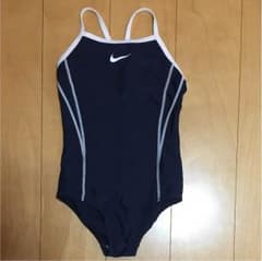女の子NIKE 水着のサムネイル