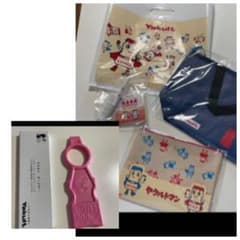 Yakult 保冷バック、ポーチ、メモ帳、ボールペン、缶オープナー追加のサムネイル