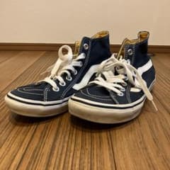 スニーカーのサムネイル