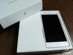 Huawei P9 lite ホワイト 本体美品 即日発送 スマホのサムネイル