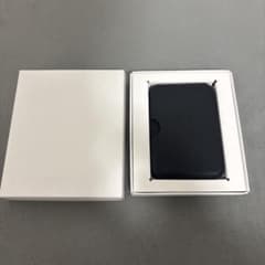CASETiFY ウェーブシリコン MagSafeカードケースのサムネイル