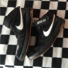 NIKE SB スニーカーのサムネイル