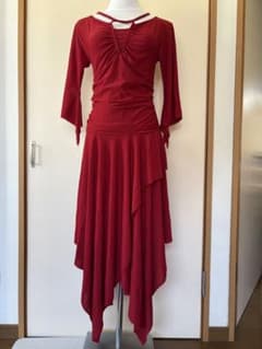 【美品】赤 アシンメトリック レッスンウェア ドレスのサムネイル
